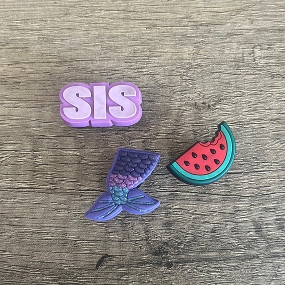 CROC Sandal Shoes Jubbitz Charms Watermelon Mermaid and Sis - Picture 1 of 2